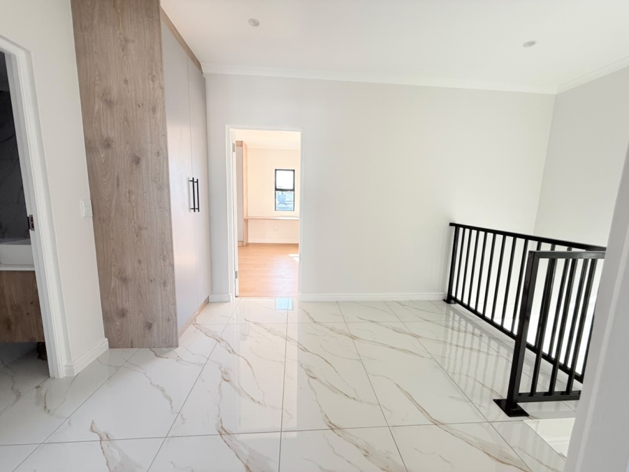 3 Bedroom Property for Sale in Sandown Western Cape
